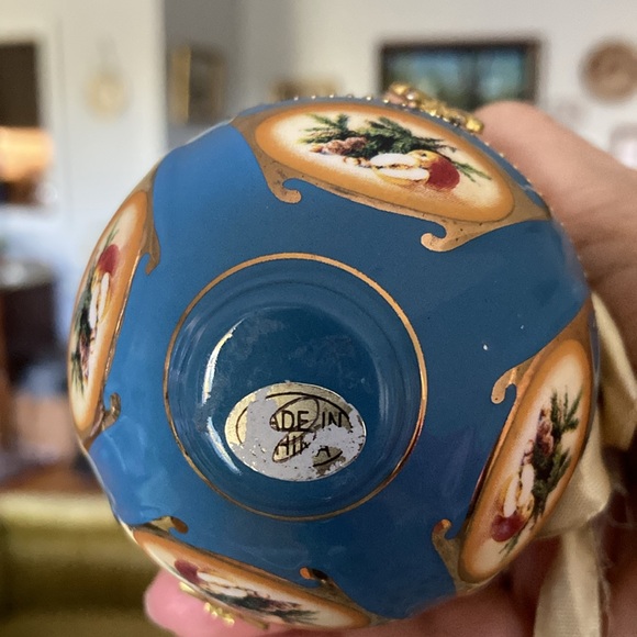 Rare find. Vintage Mr. Christmas musical egg ornament music box - Picture 4 of 5